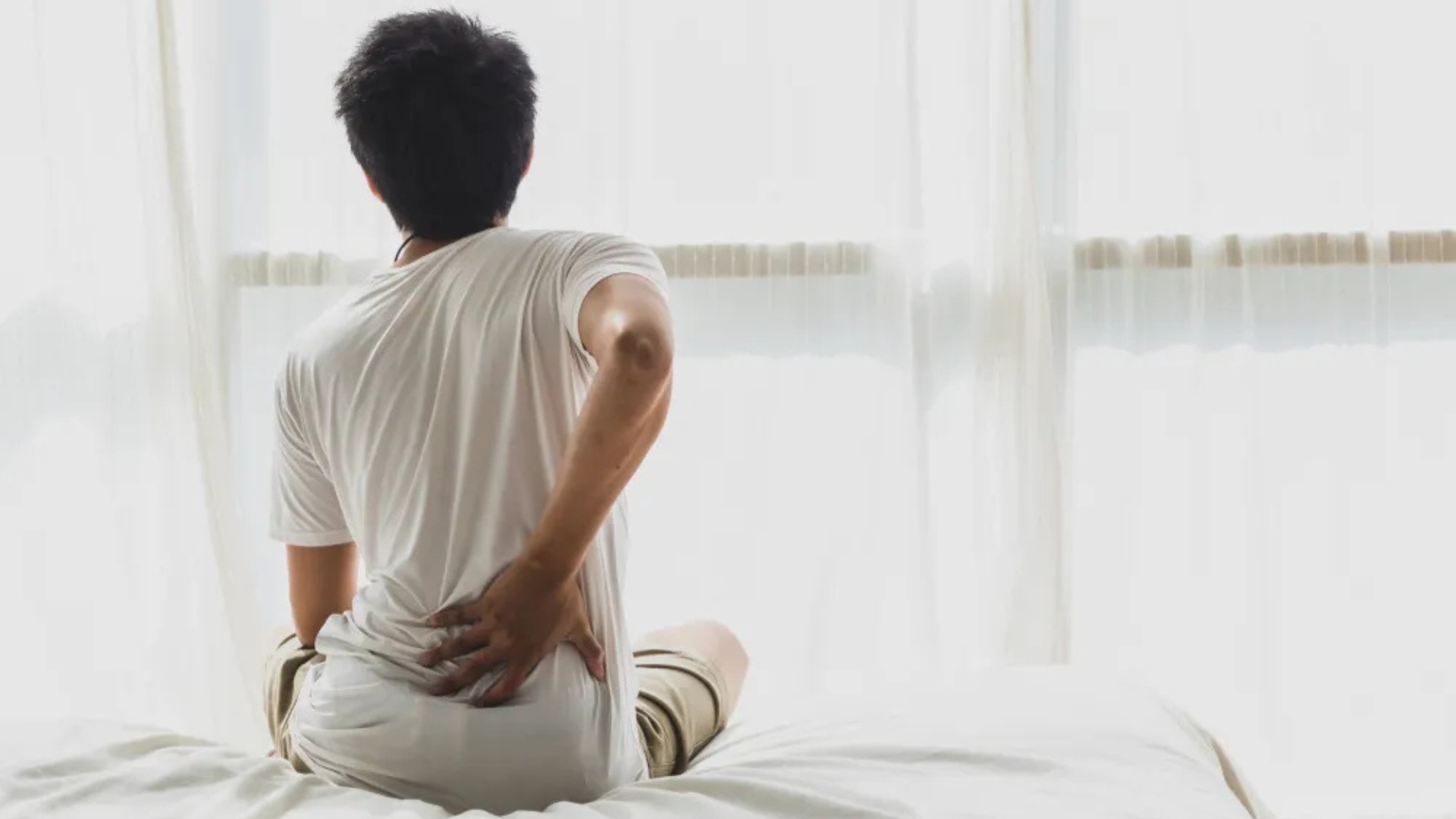 Какъв матрак е подходящ при болки в кръста?